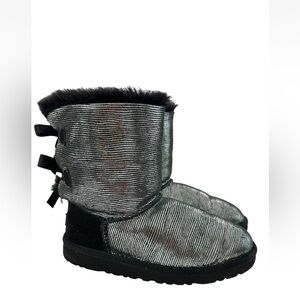 Ugg Bailey Bow Black Suede Silver Metallic Youth Snow Winter Boots Size 5